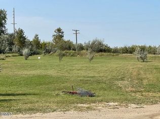 1203 9th Ave NW, Jamestown, ND 58401