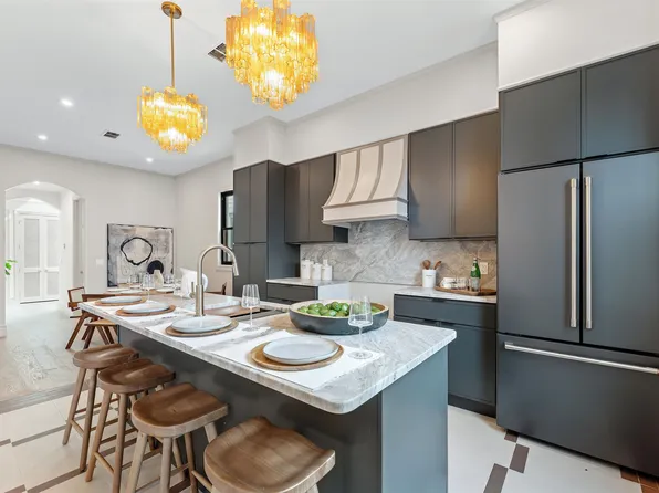 83 Liberty Place image 32 of 45