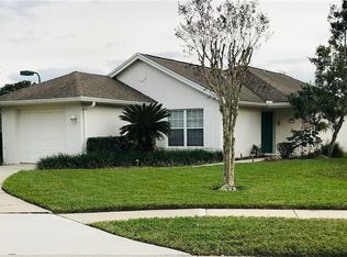 1820 Hunters Greene Ct, Mount Dora, FL 32757