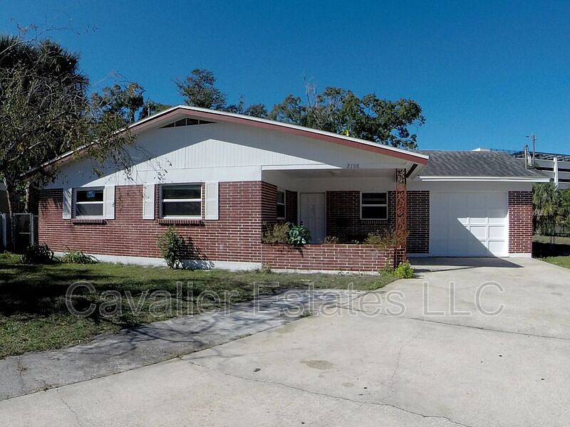 1st image of 2708 College Cir