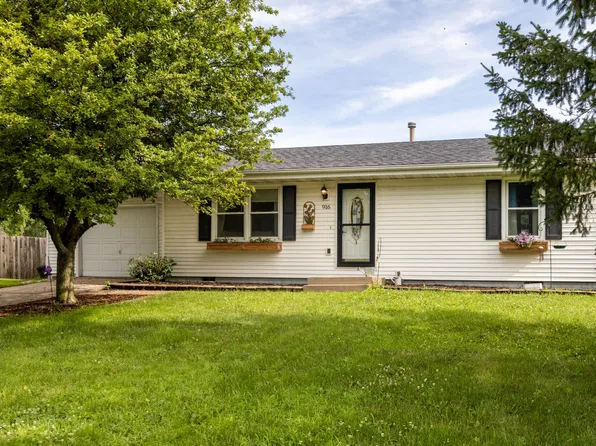 916 Grant Ct SE, Bondurant, IA 50035