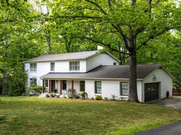 91 Carriage Hl, Signal Mountain, TN 37377