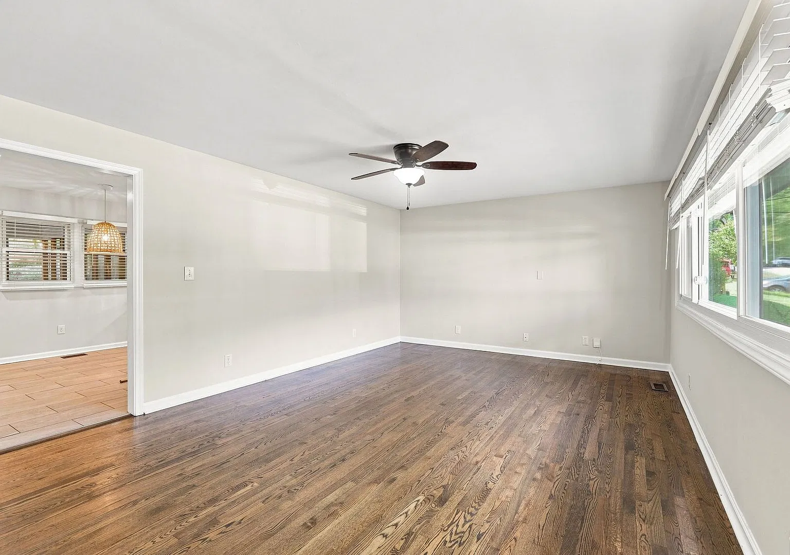 Charming 3-Bedroom Ranch Style Home ! — Photo 4