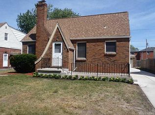 54 Cedar Rd, Cheektowaga, NY 14215