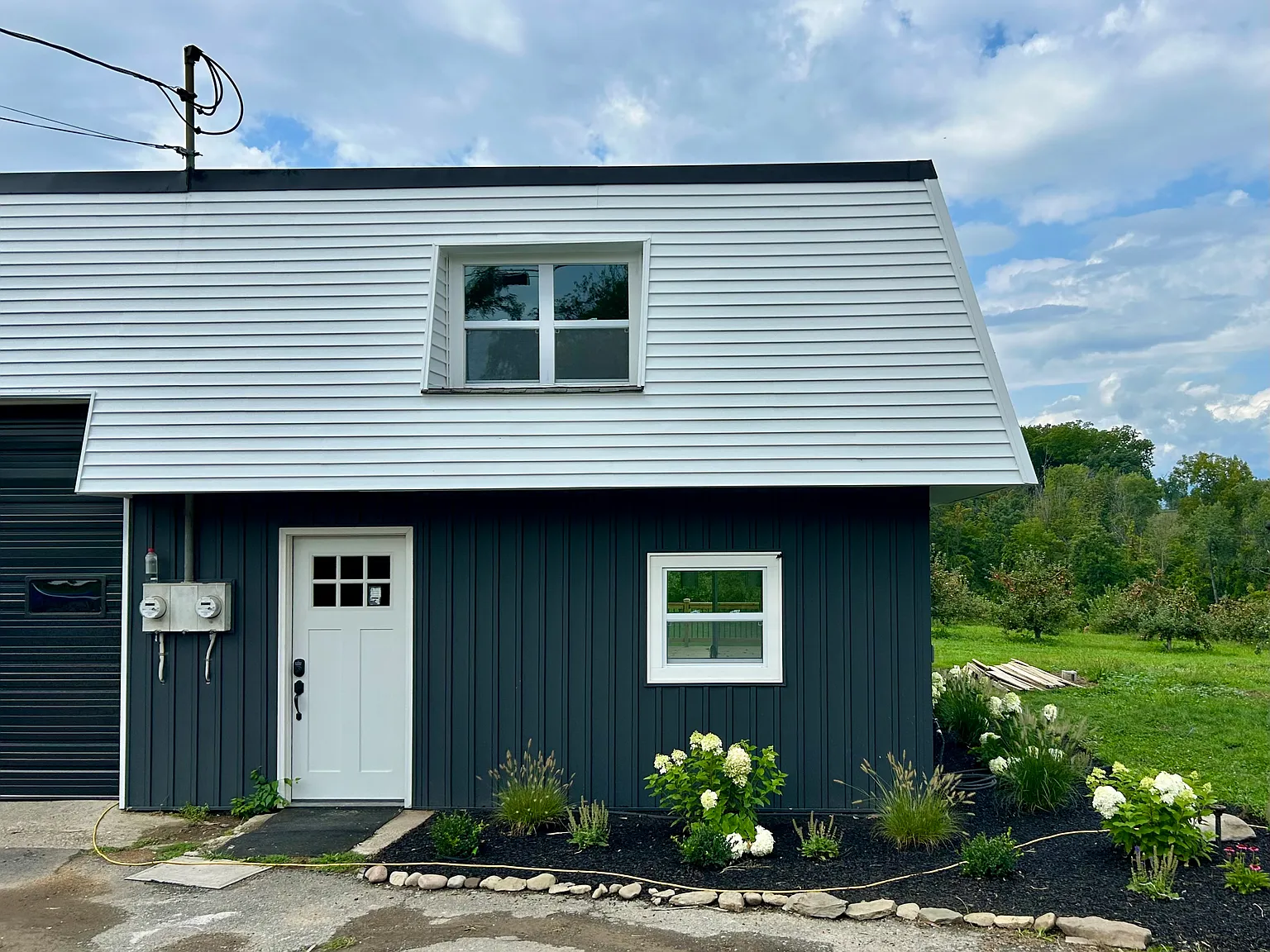 3 bed, 1400 sqft, $3,000 — Photo 1