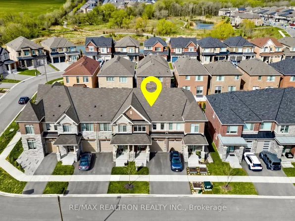 26 Flower Garden Trl, Whitchurch Stouffville, ON L4A 4V4