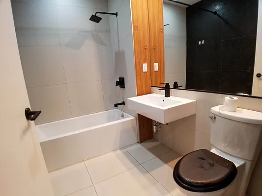 Rented by Tapiro Realty | media 11