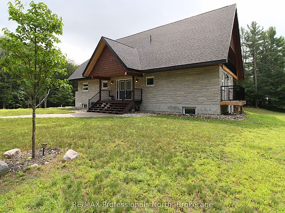 2nd image of 1196 Ravenscliffe Rd