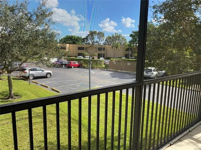 159 Lakeview Dr #204 — Photo 6