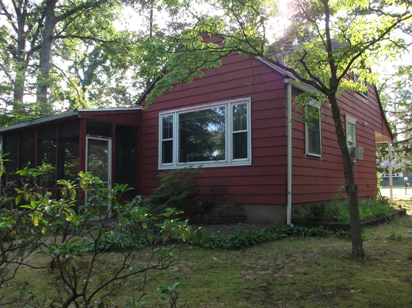 115 E Lake Blvd, Medford, NJ 08055