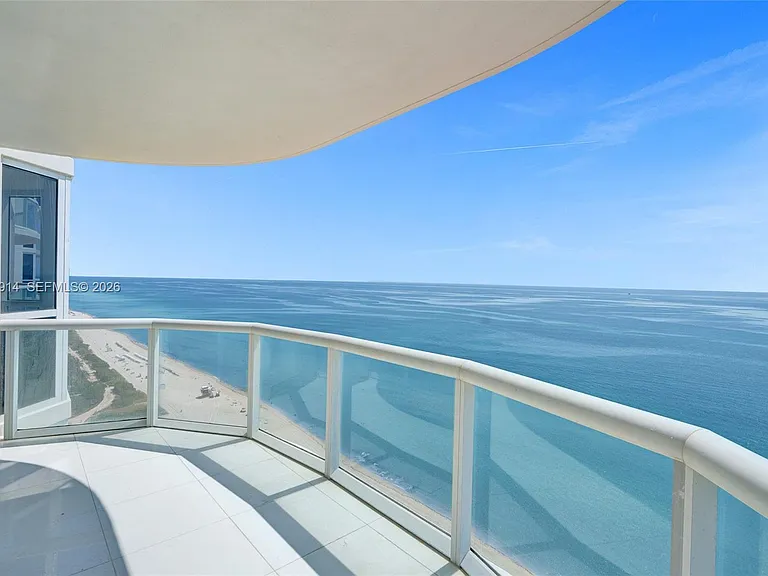 6365 Collins Ave #2403 — Photo 25