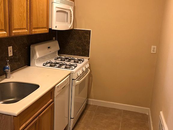 4th image of 14420 38th Ave APT L3