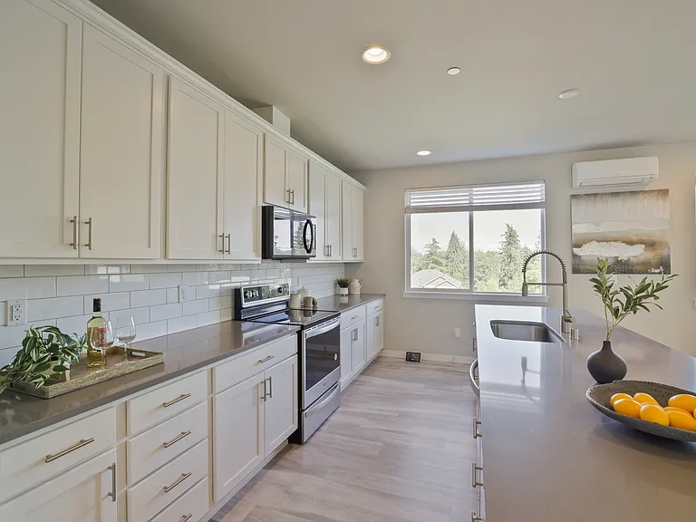 14715 Admiralty Way #B-7 — Photo 4