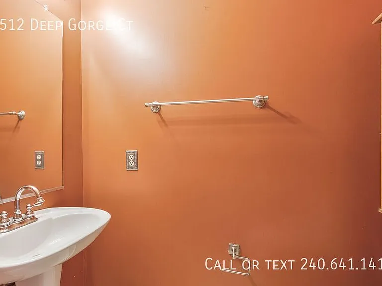 1512 Deep Gorge Ct — Photo 18