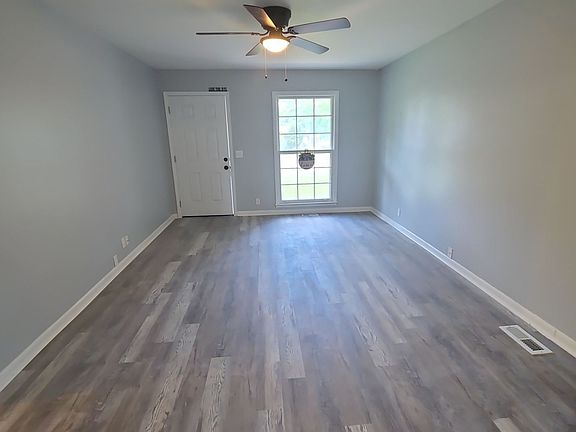 2nd image of 307 Mockingbird Rd SE #1