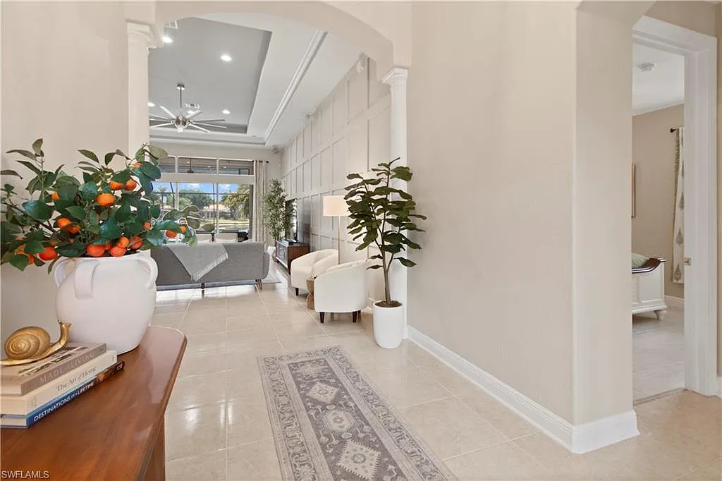 4 bed, 3.0 bath, 2568 sqft, $8,000 — Photo 3