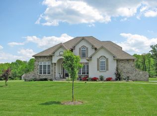 162 Blackwood Ln, Douglassville, PA 19518