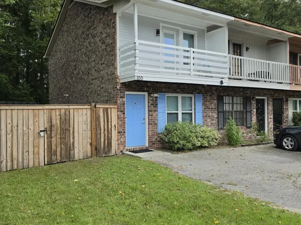 100 Kimeran Ln APT A, Summerville, SC 29485
