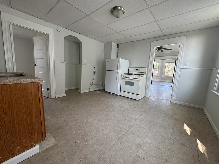 143 Hill St #2B — Photo 3