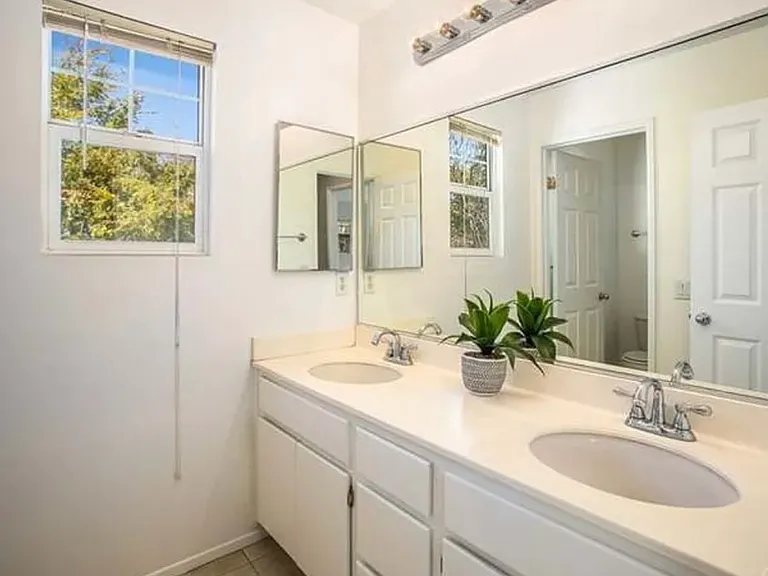 25963 Newport Ave — Photo 18