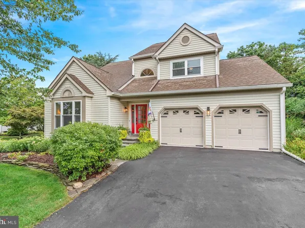 7 Regents Ct, Kennett Square, PA 19348