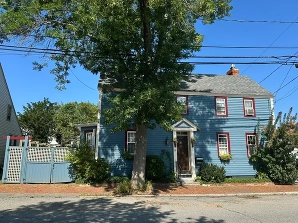 38 Market St, Newburyport, MA 01950