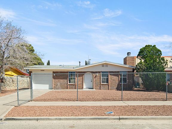 2nd image of 1604 Rick Rhodes Dr