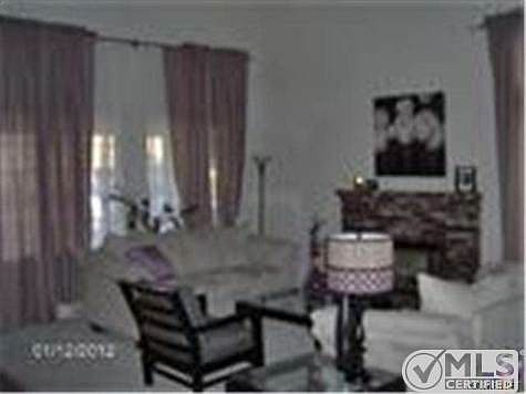 5th image of 1026 Glenn Ct