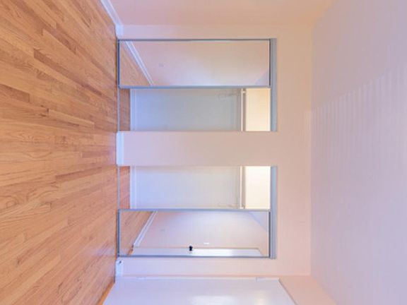 4th image of 6819 N Seeley Ave #3F