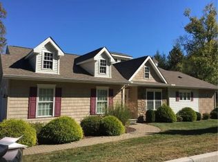 22 Silver Ridge Ln, Naugatuck, CT 06770