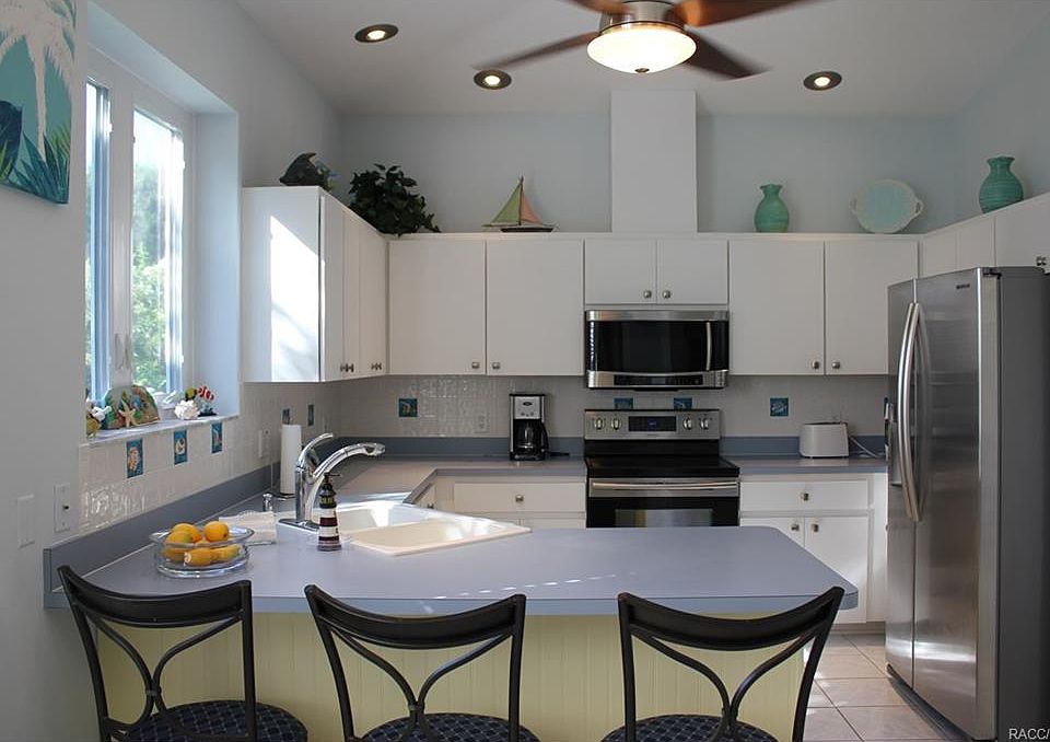 1st image of 4607 N Crestline Dr