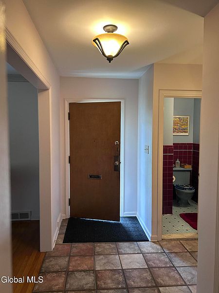 5th image of 1737 Lexington Parkway