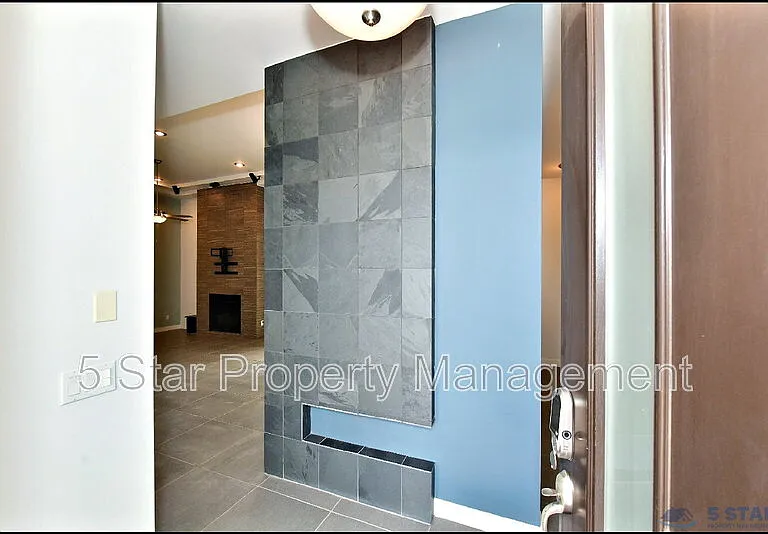 5973 Cartagena Cir — Photo 45