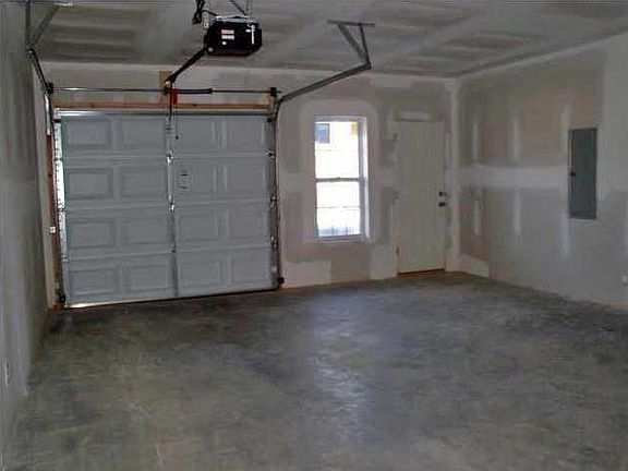 4th image of 9063 Haileys Pond Dr #11
