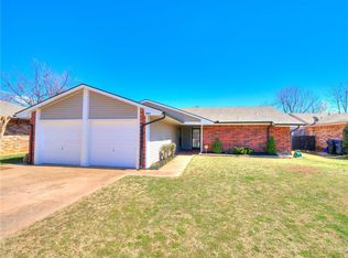 1408 Hollyhead Ter, Yukon, OK 73099