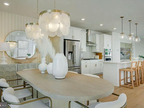 4th image of 12109 Spirit Ave