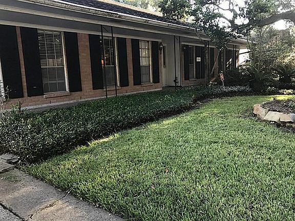 2nd image of 7918 Braesdale Ln