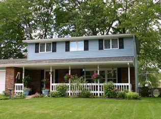 5011 Maple Ridge Dr, Fort Wayne, IN 46835