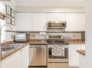 1570 Prairie Ave #107, Pt Coquitlam, BC V3B 1T4