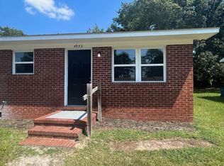 4932 Galveston Dr, Fayetteville, NC 28303