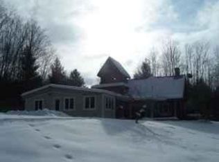1028 E Hill Rd, Plainfield, VT 05667