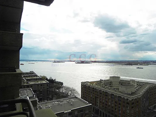 Rented by CCG Real Estate Brokerage | media 18