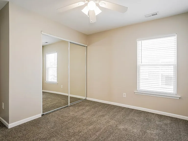 304 Edgecroft Way — Photo 14