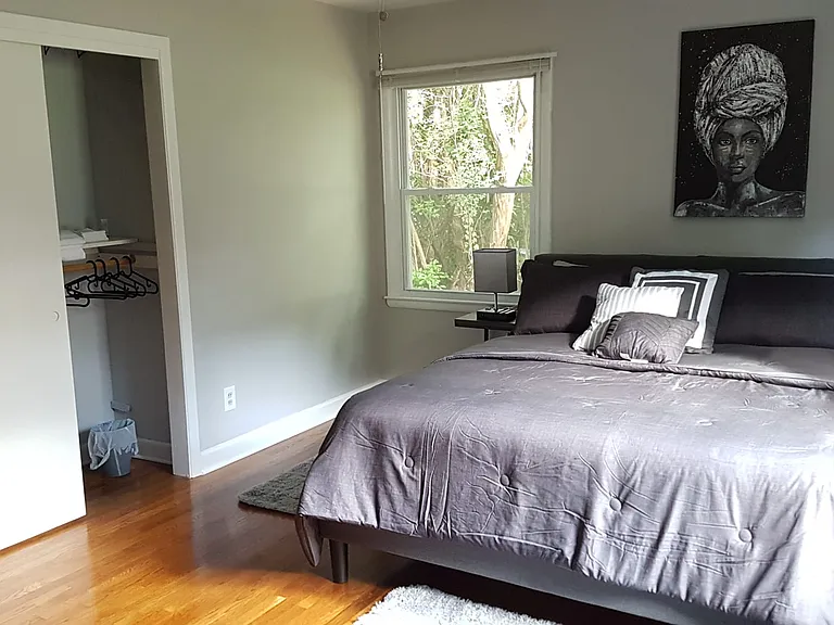 1887 Balmoral Rd SE — Photo 16