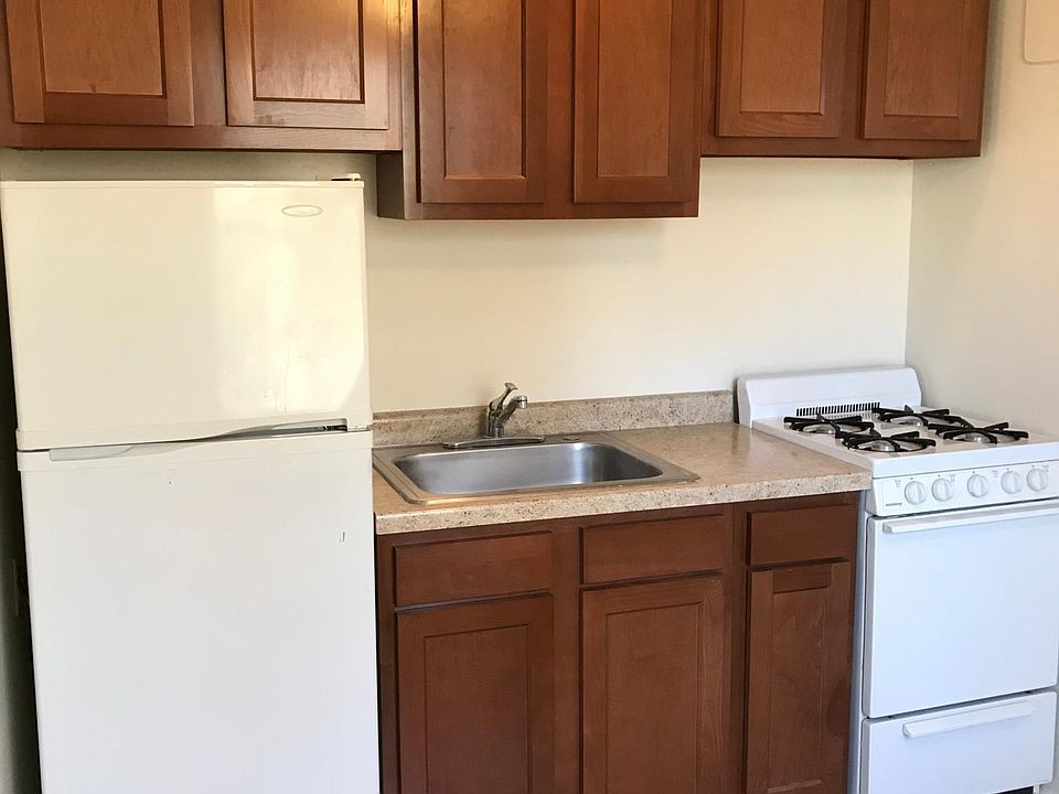 1st image of 4176 Paxton Woods Ln APT 8