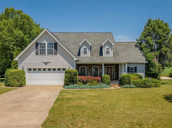 242 Kensington Dr, Elkton, VA 22827