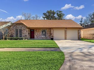 722 Seafoam Rd, Houston, TX 77062