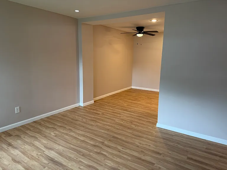 635 Edith Rd — Photo 2