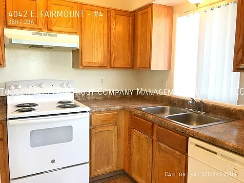 4042 E Fairmount St #4 Photo 1