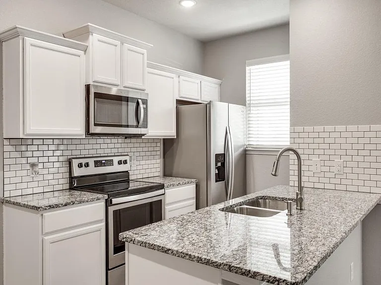 3405 Cricket Dr — Photo 3